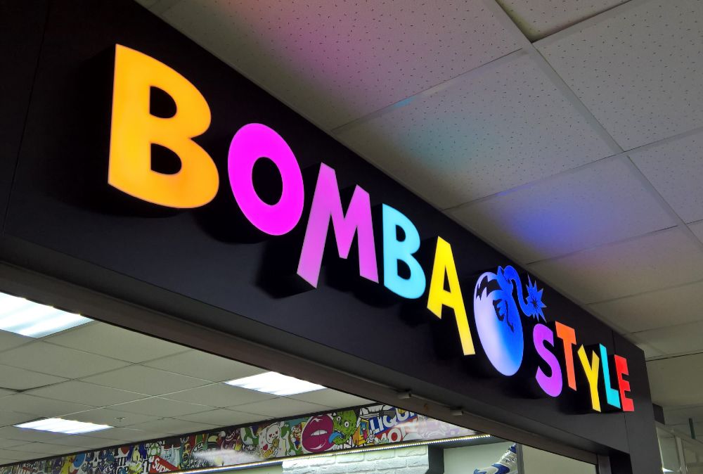 f988f7c93848714577e4be30d6d7c913